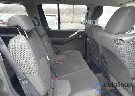 2011 Nissan Pathfinder Sv z USA, uszkodzony, nr VIN 5N1AR1NB6BC617555
